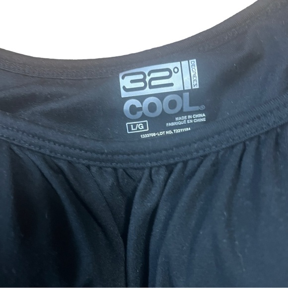 NWOT • 32° • Tank with Built in Bra - Picture 3 of 6